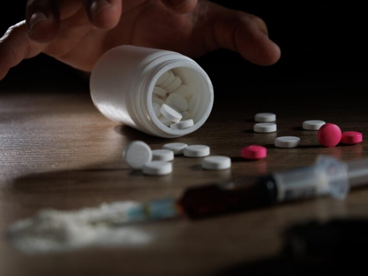 Tragiczne skutki używania fentanylu: dramat dwojga młodych ludzi z Wielkopolski
