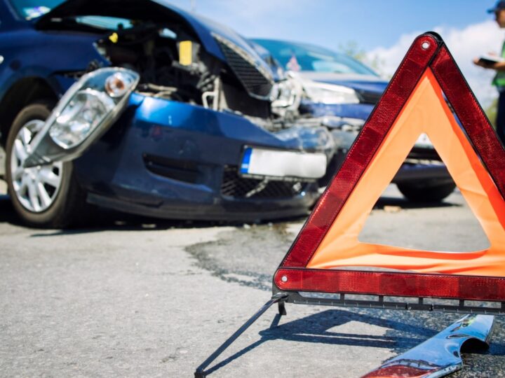 Kolizja na autostradzie A2 pod Poznaniem – trzy pojazdy zderzyły się, ruch utrudniony