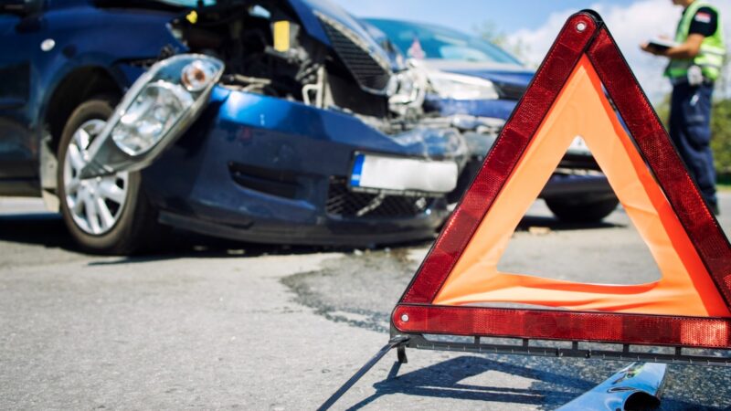 Kolizja na autostradzie A2 pod Poznaniem – trzy pojazdy zderzyły się, ruch utrudniony