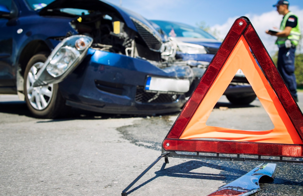 Kolizja na autostradzie A2 pod Poznaniem – trzy pojazdy zderzyły się, ruch utrudniony