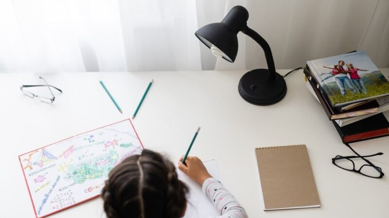 Roczny bilet za 60 zł dla uczniów! Sprawdź, jak go zdobyć!