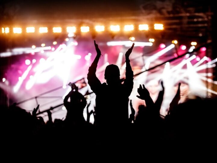 Rozgrzej zimowe wieczory na karnawałowej imprezie HOT on SNOW!