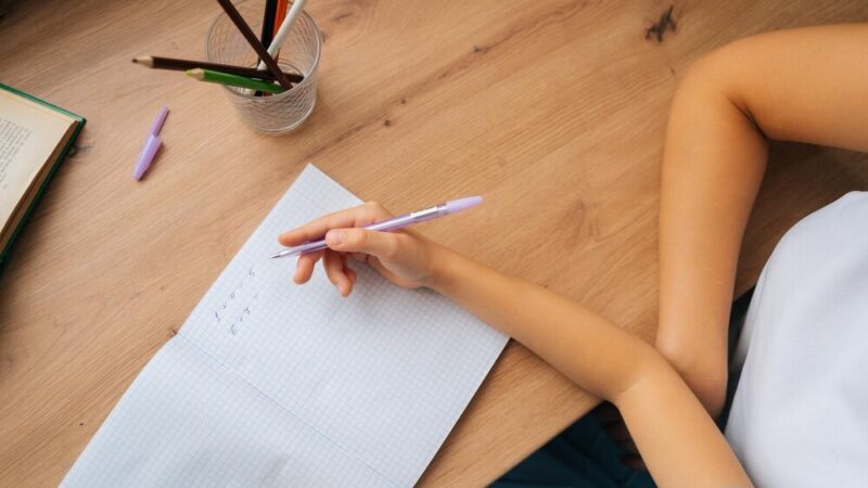 Nauczyciele świętują: gratulacje za awans i zdane egzaminy!