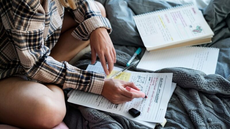 Luboń stawia na przyszłość: nowoczesna edukacja w szkołach!