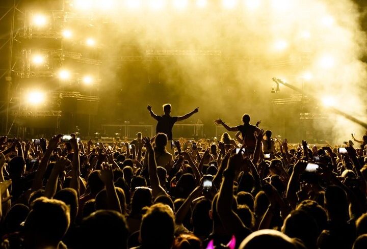 Piotr Kuźniak odda hołd Czesławowi Niemenowi podczas koncertu w Dworze Skrzynki