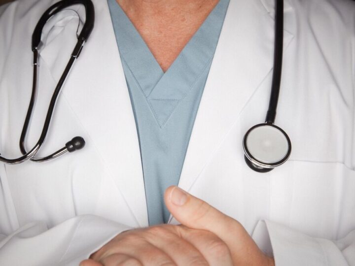 Bezpłatne konsultacje psychologiczne dla seniorów w Komornikach – popraw swoją komunikację!