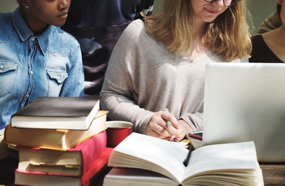 Komorniki stawiają na języki: nowy projekt edukacyjny dla uczniów