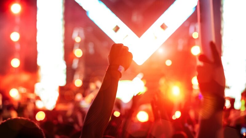 Harfowe uniesienia: Michał Zator z koncertem w Dworze Skrzynki