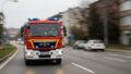 Pożar poddasza w Plewiskach: służby w akcji ratunkowej