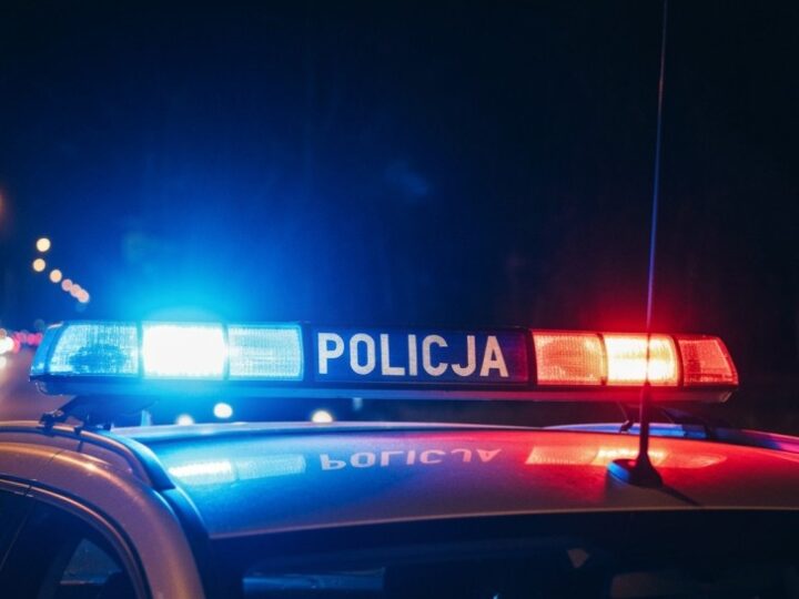 Seniorzy w niebezpieczeństwie: oszuści podszywają się pod ZUS i wyłudzają pieniądze