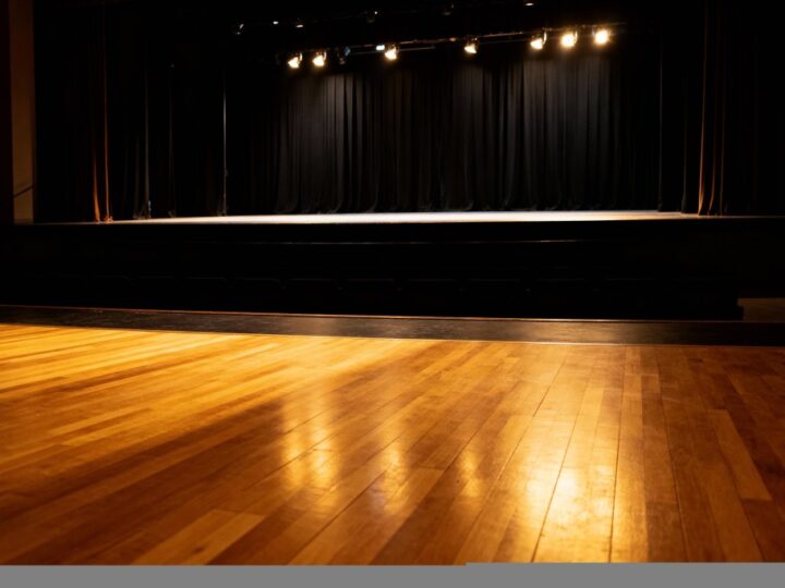 Królewna Śnieżka: rodzinny spektakl pełen magii i radości!