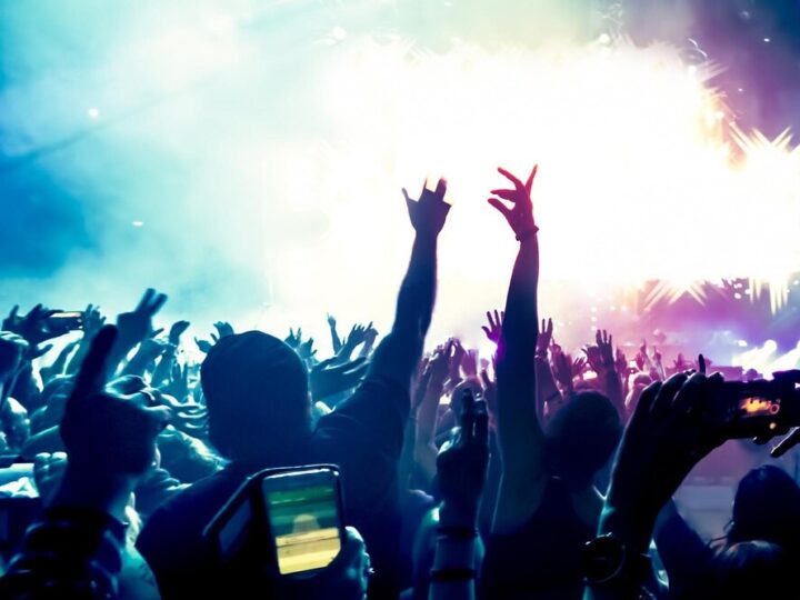 Muzyczne doznania w Dworze Skrzynki: koncert Kilka Czułości