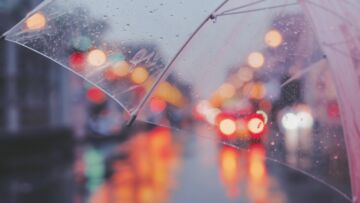 Burze nad Polską: IMGW ostrzega przed niebezpiecznymi zjawiskami atmosferycznymi