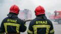Szybka interwencja strażaków ratuje mieszkańców w pożarze budynku w Luboniu