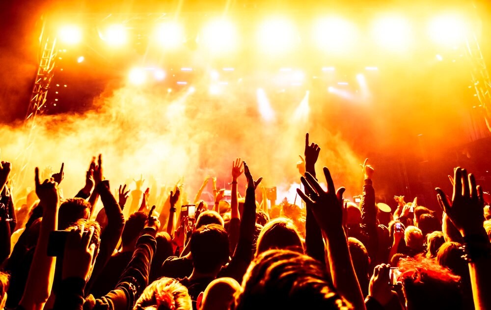 Muzyczne spotkanie pokoleń: Odkryj brzmienia instrumentów klawiszowych w Luboniu