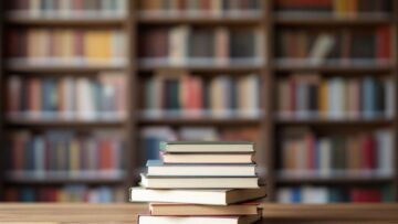 Michał Larek przyjedzie na spotkanie do biblioteki